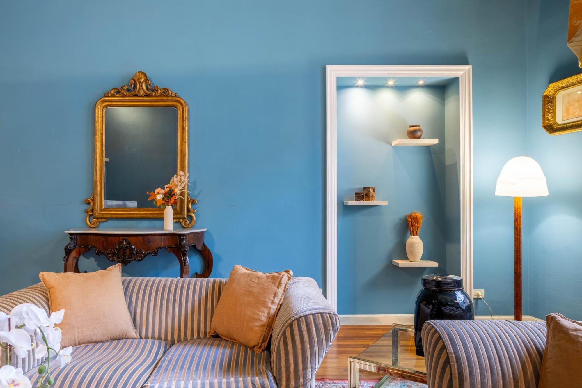 Royal Mansion Of Tommaso Corsini Apartment